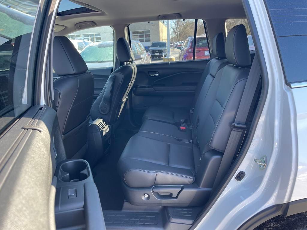 used 2020 Honda Pilot car, priced at $27,988