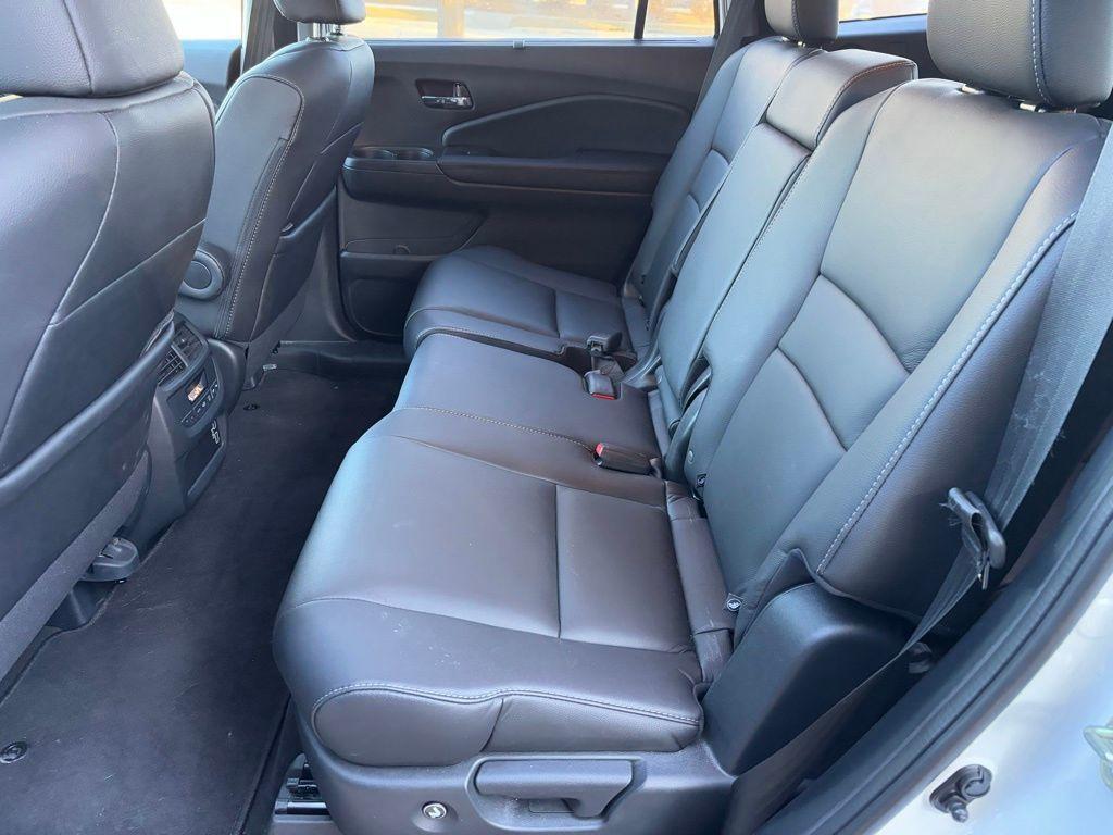 used 2020 Honda Pilot car, priced at $27,988