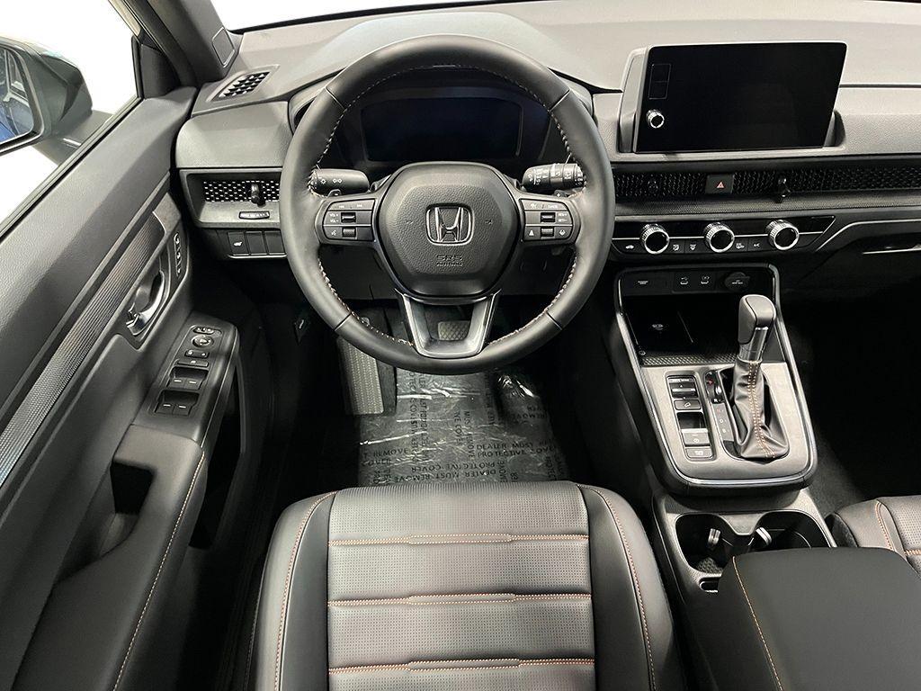 new 2026 Honda CR-V Hybrid car, priced at $41,675