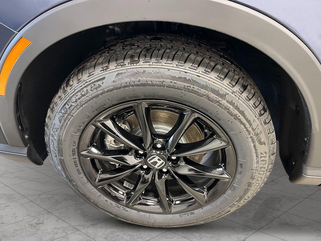 new 2026 Honda CR-V Hybrid car, priced at $41,675