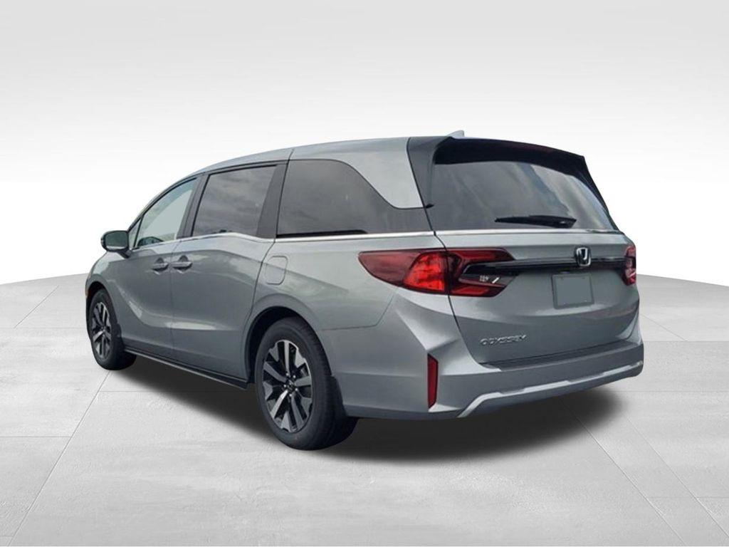 new 2026 Honda Odyssey car, priced at $44,290