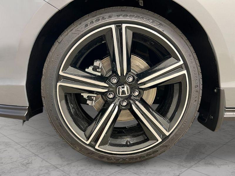 new 2025 Honda Accord Hybrid car, priced at $34,061