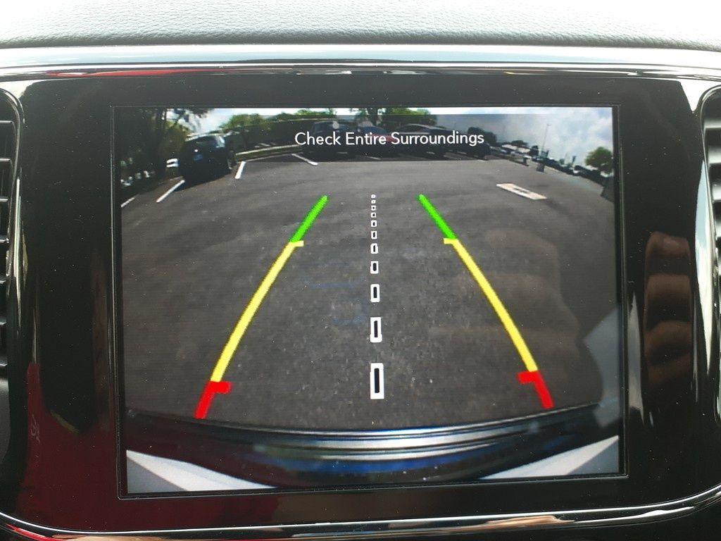 used 2021 Jeep Grand Cherokee car, priced at $25,975