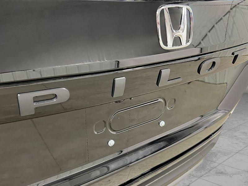 new 2025 Honda Pilot car, priced at $48,015