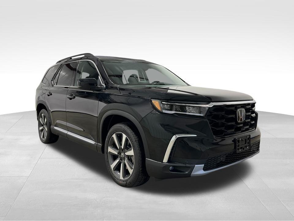 new 2025 Honda Pilot car, priced at $48,015