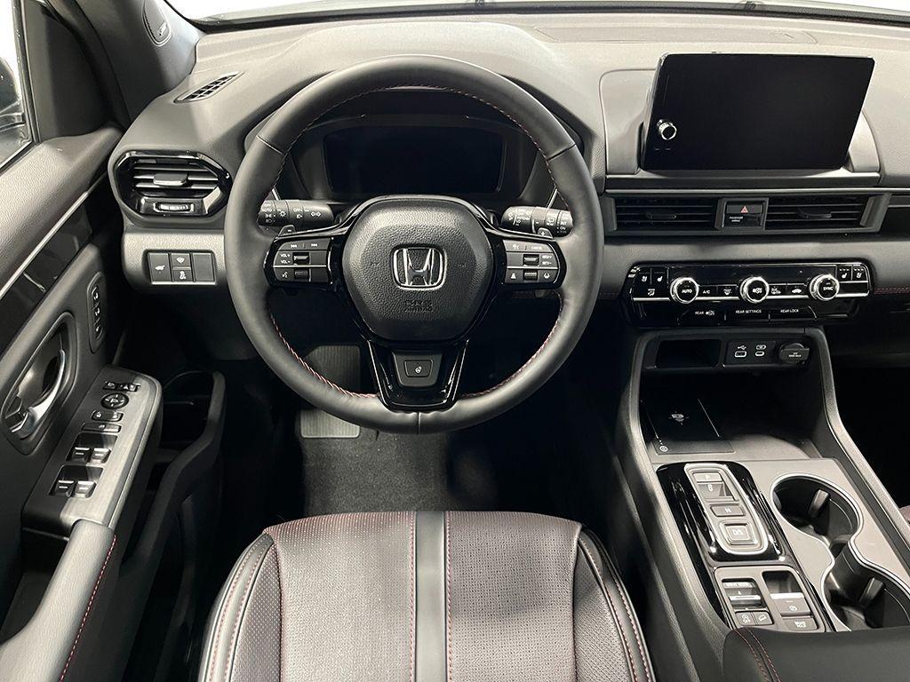 new 2025 Honda Pilot car, priced at $52,443