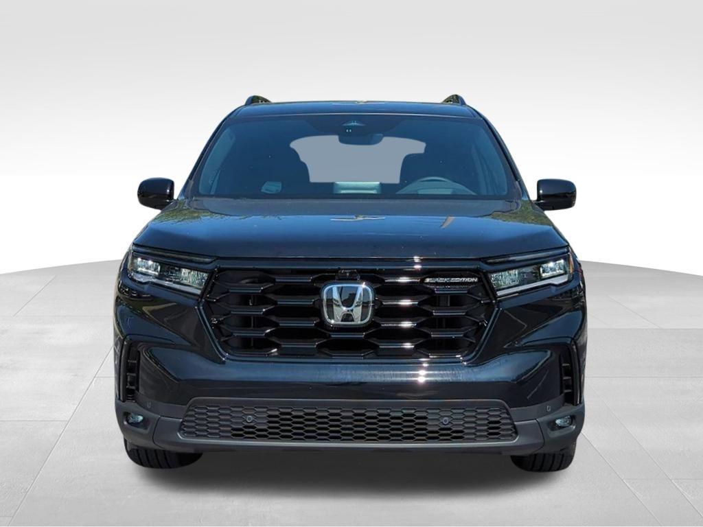 new 2025 Honda Pilot car, priced at $52,443