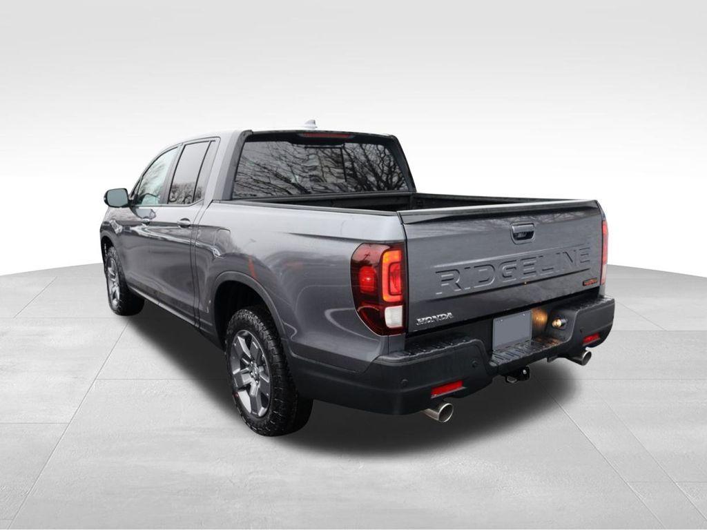 new 2025 Honda Ridgeline car, priced at $44,460