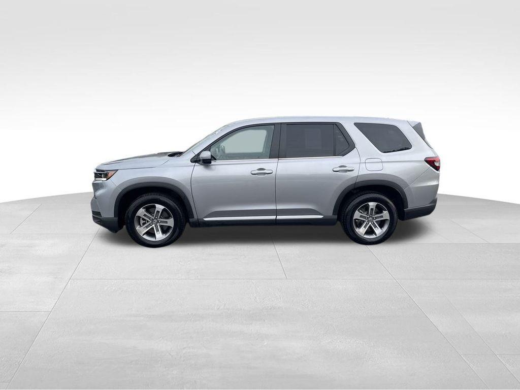 used 2025 Honda Pilot car, priced at $43,029