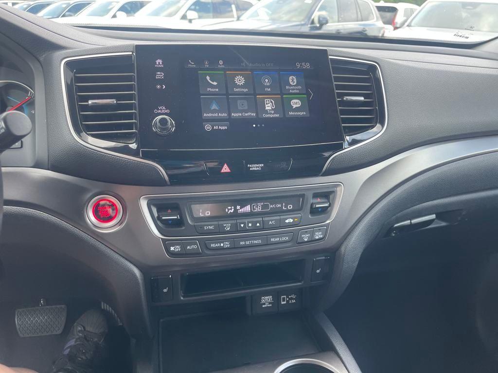 used 2021 Honda Pilot car, priced at $23,872