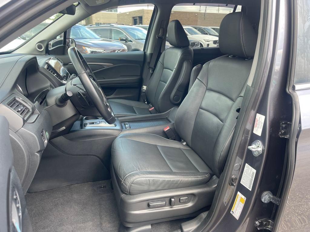 used 2021 Honda Pilot car, priced at $23,872