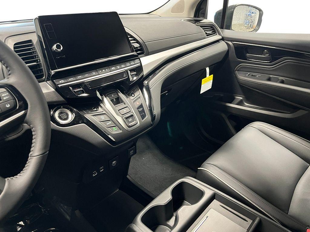 new 2026 Honda Odyssey car, priced at $49,445