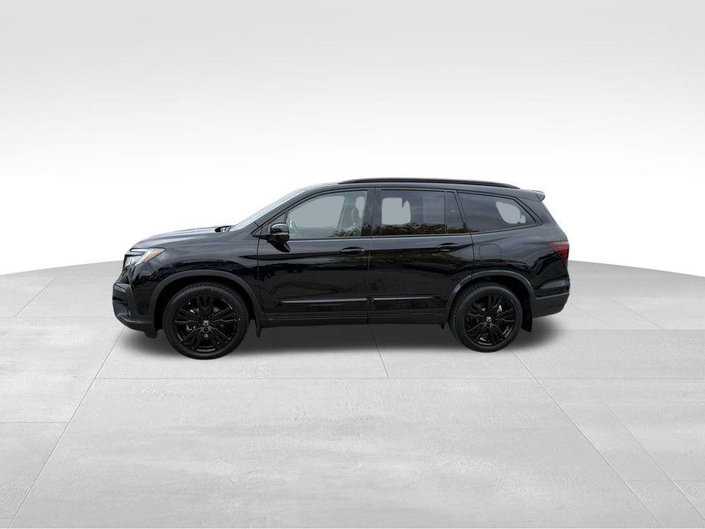 used 2022 Honda Pilot car, priced at $35,995