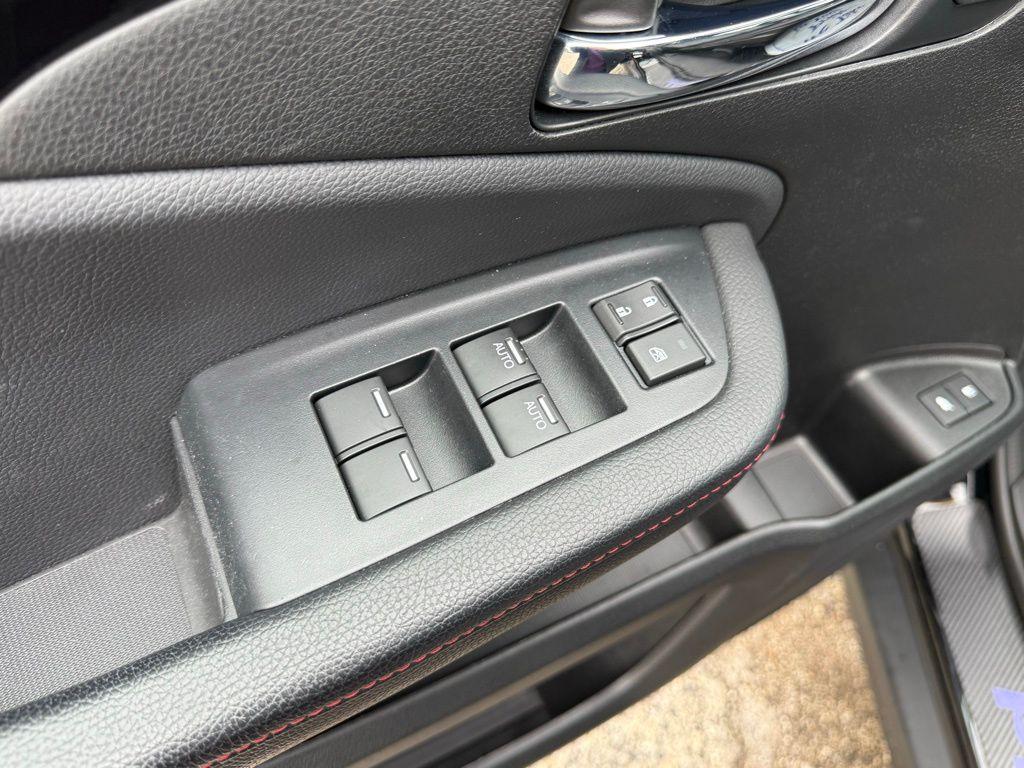 used 2022 Honda Pilot car, priced at $35,995