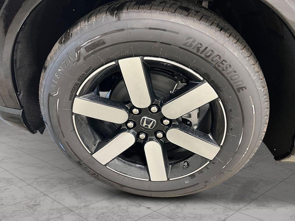 new 2025 Honda Prologue car, priced at $52,365