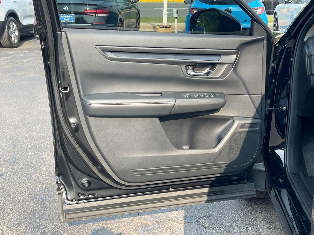 used 2023 Honda CR-V car, priced at $29,771