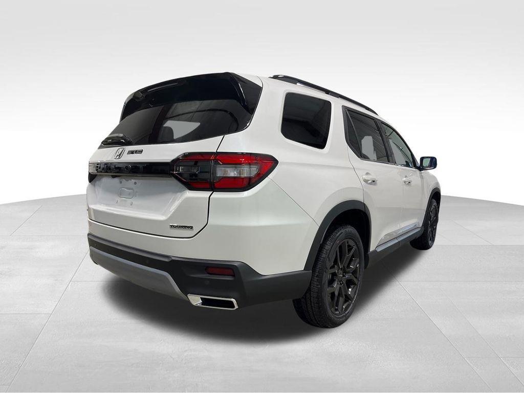 new 2025 Honda Pilot car, priced at $50,009
