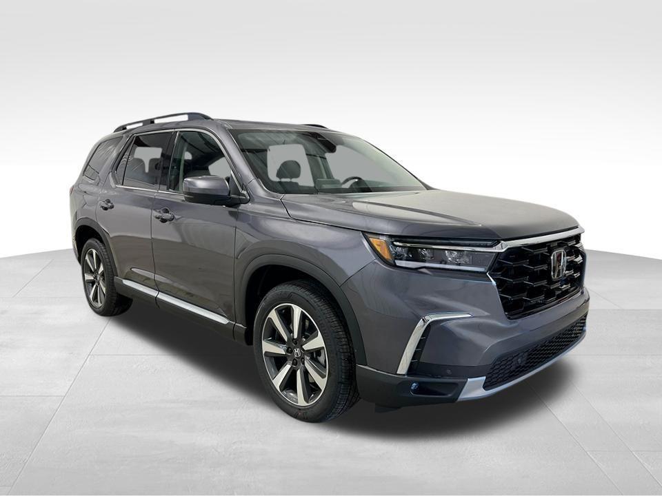 new 2025 Honda Pilot car, priced at $48,070