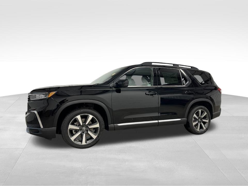 new 2025 Honda Pilot car, priced at $48,119