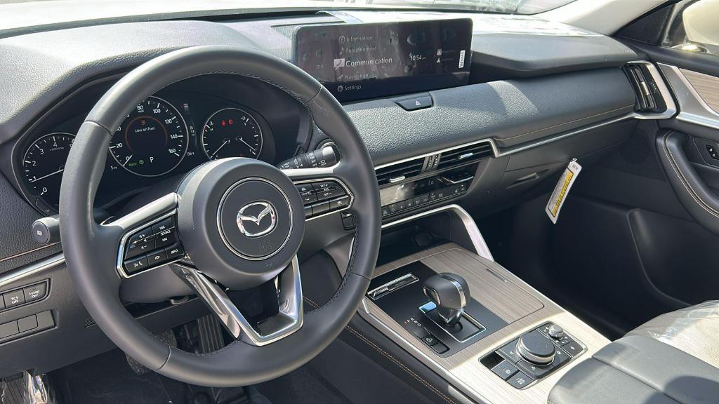 new 2025 Mazda CX-90 car