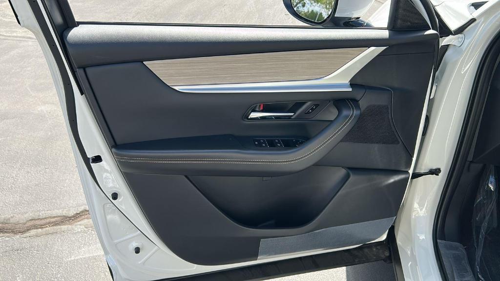 new 2025 Mazda CX-90 car