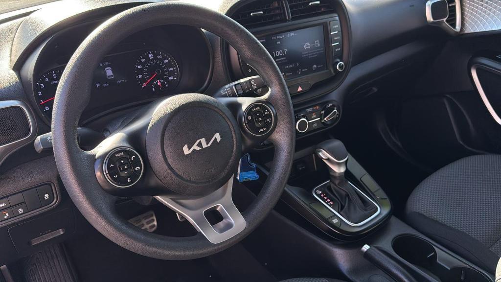 used 2022 Kia Soul car, priced at $15,999