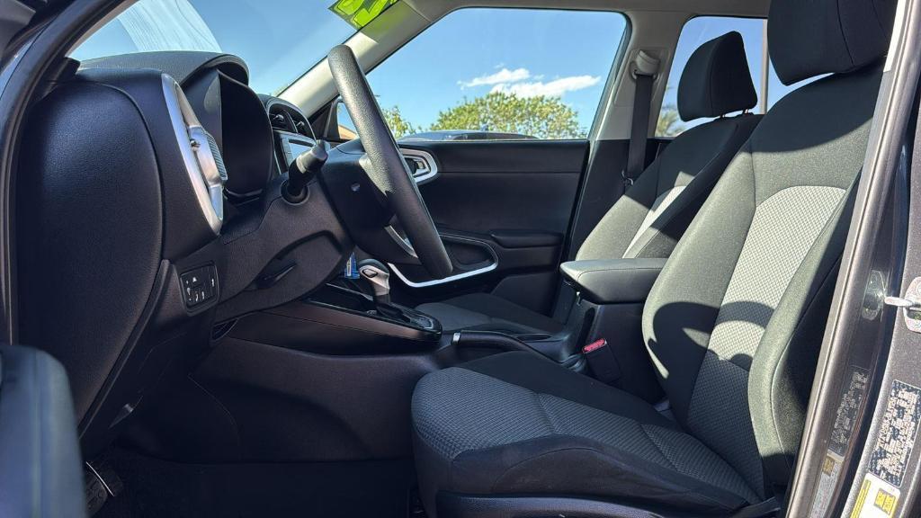 used 2022 Kia Soul car, priced at $15,999