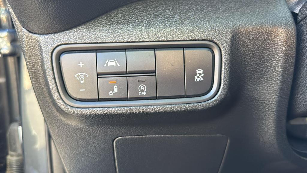 used 2022 Kia Soul car, priced at $15,999