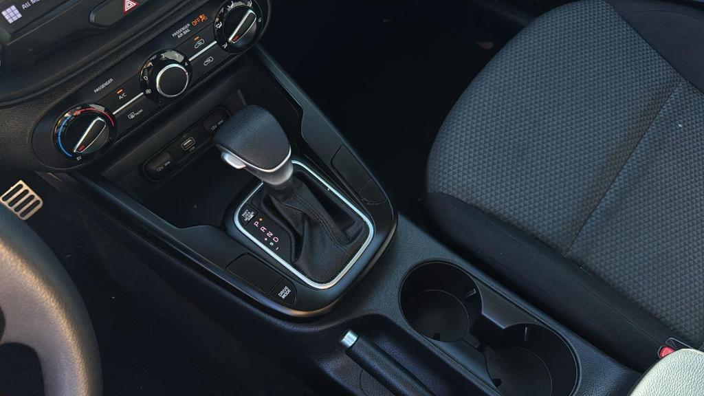 used 2022 Kia Soul car, priced at $15,999