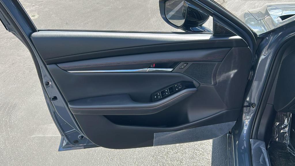 new 2025 Mazda Mazda3 car