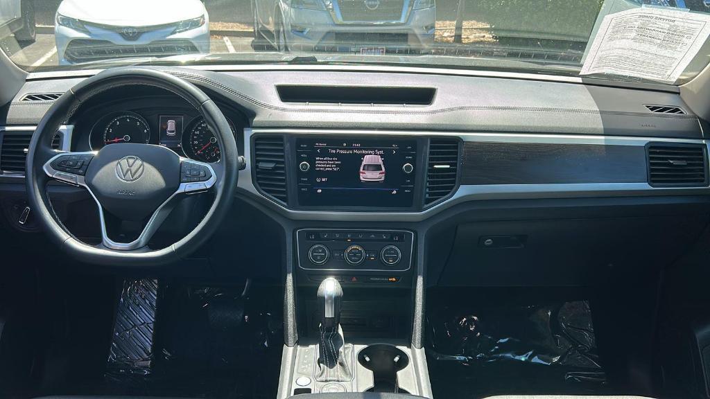 used 2021 Volkswagen Atlas car, priced at $25,999