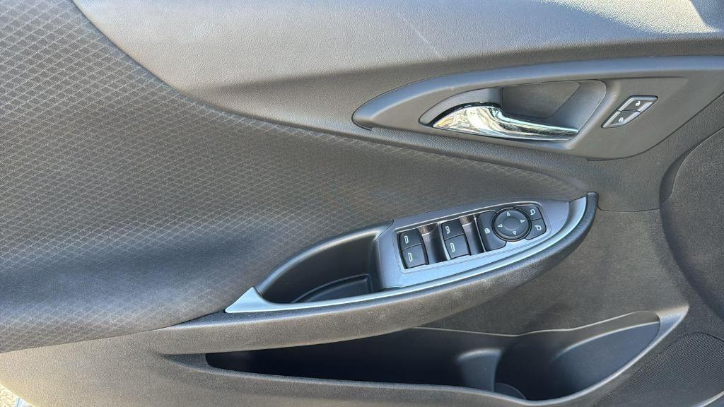 used 2023 Chevrolet Malibu car, priced at $18,549