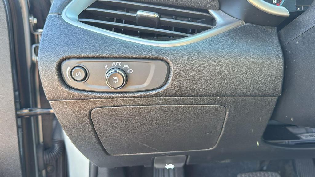 used 2023 Chevrolet Malibu car, priced at $18,549