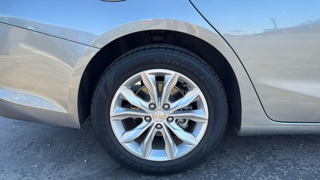 used 2023 Chevrolet Malibu car, priced at $18,549