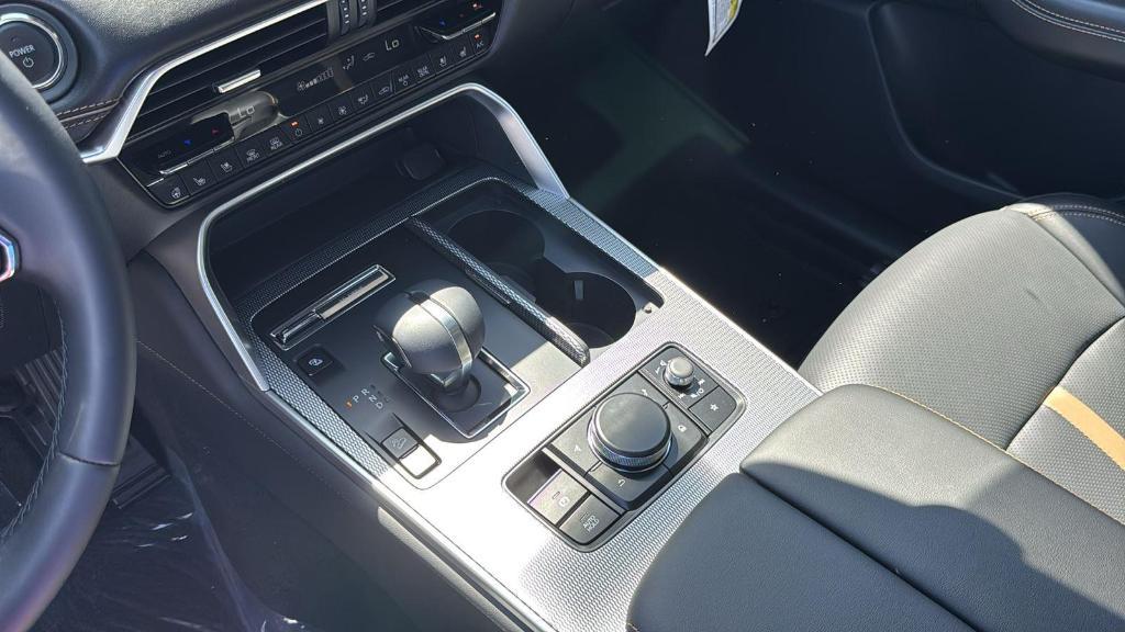 new 2025 Mazda CX-90 PHEV car