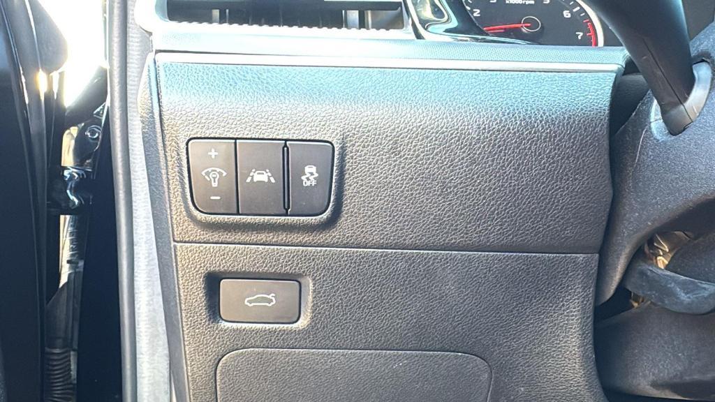 used 2022 Kia K5 car, priced at $21,570