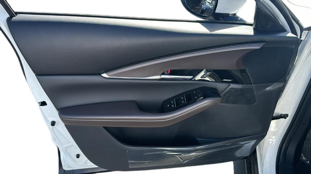 new 2025 Mazda CX-30 car