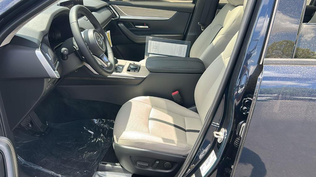 new 2025 Mazda CX-90 car, priced at $47,178