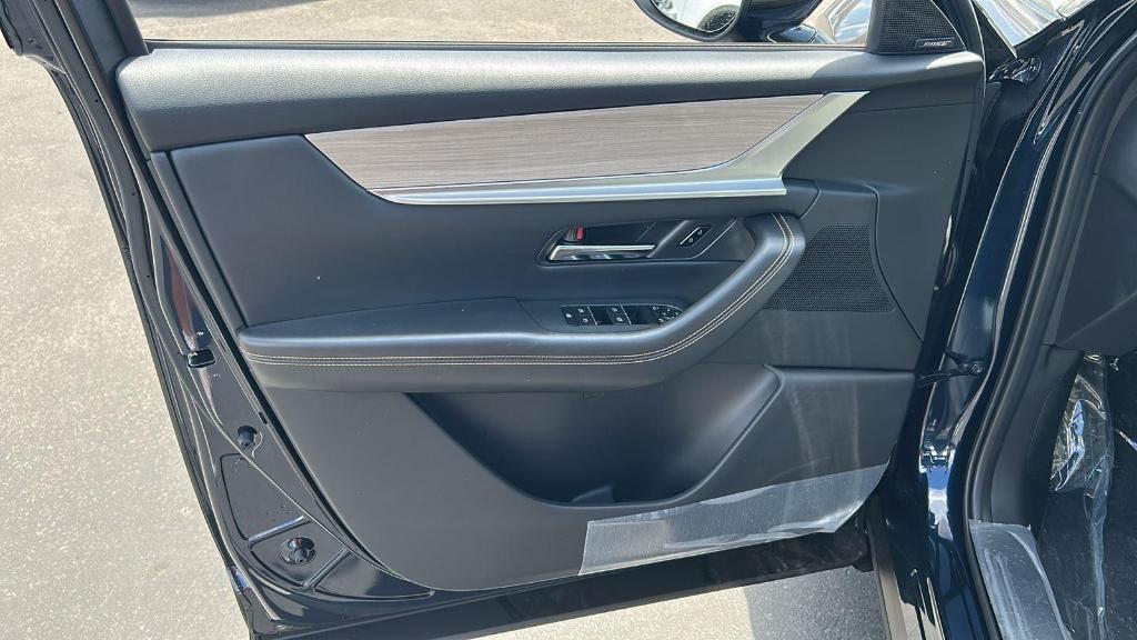 new 2025 Mazda CX-90 car, priced at $47,178
