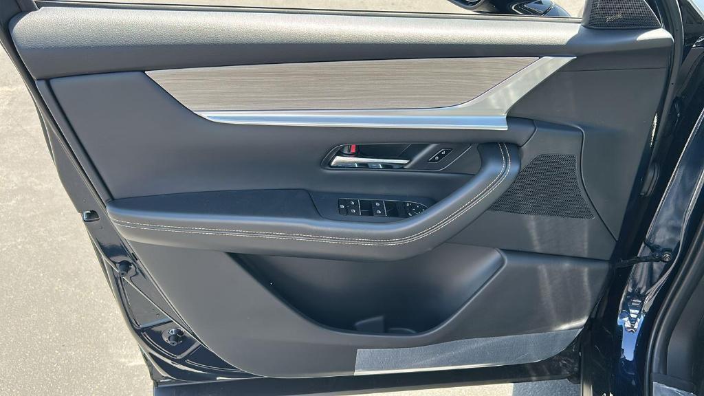 new 2025 Mazda CX-90 car