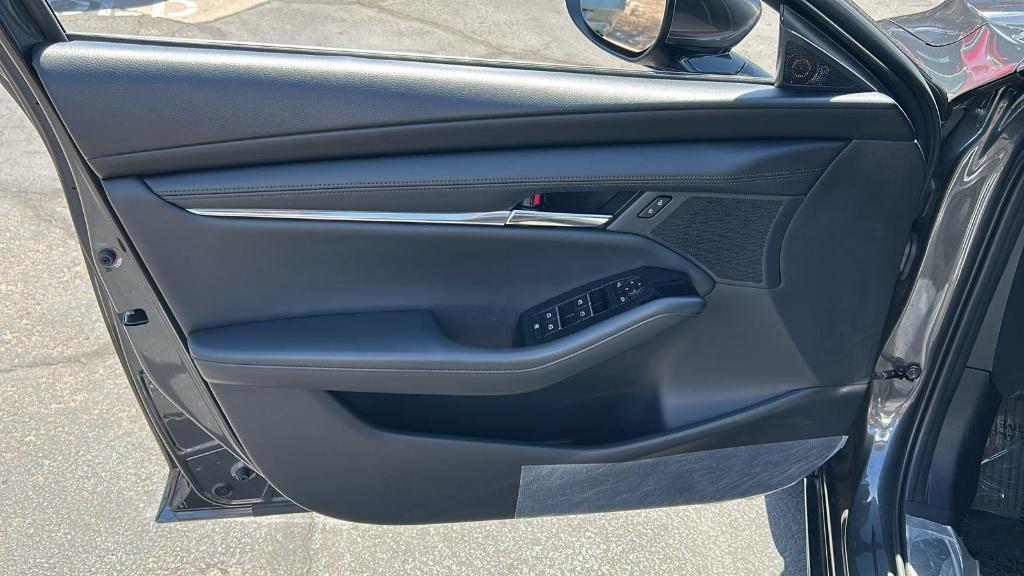 used 2025 Mazda Mazda3 car, priced at $25,300