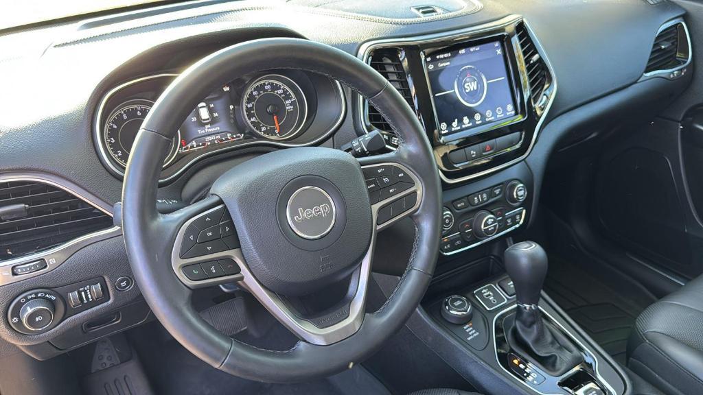 used 2020 Jeep Cherokee car, priced at $19,591