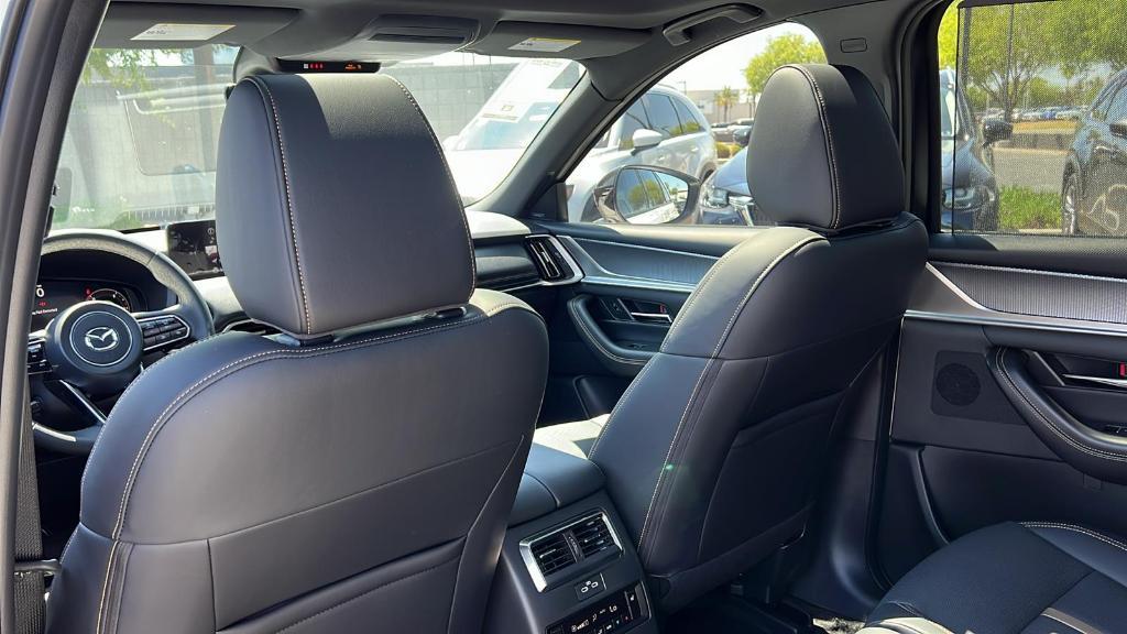 new 2025 Mazda CX-70 car, priced at $53,618