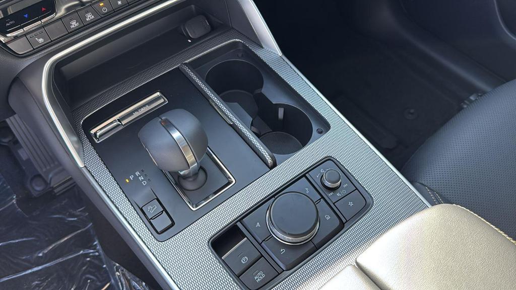 new 2025 Mazda CX-90 car