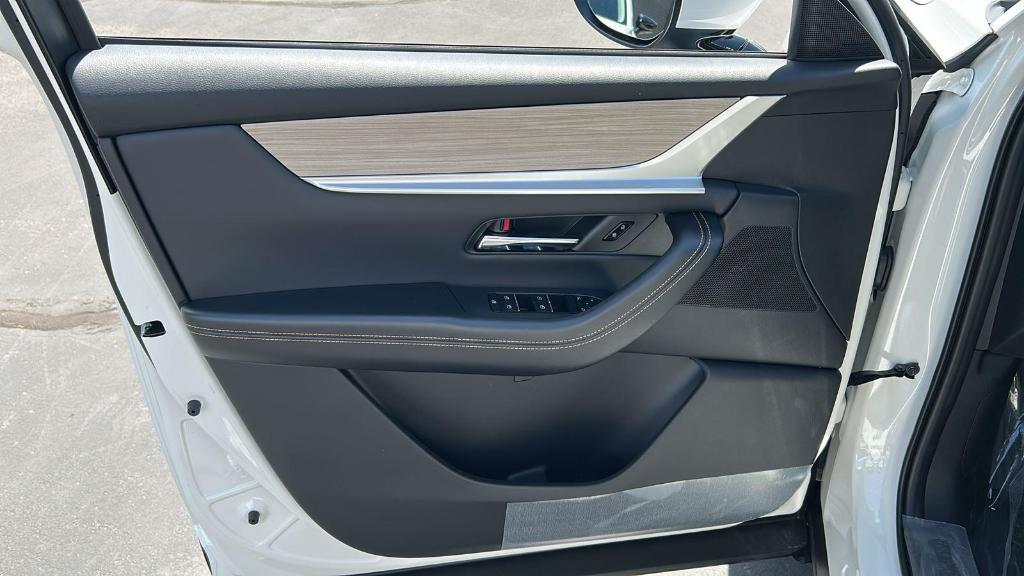 new 2025 Mazda CX-90 PHEV car