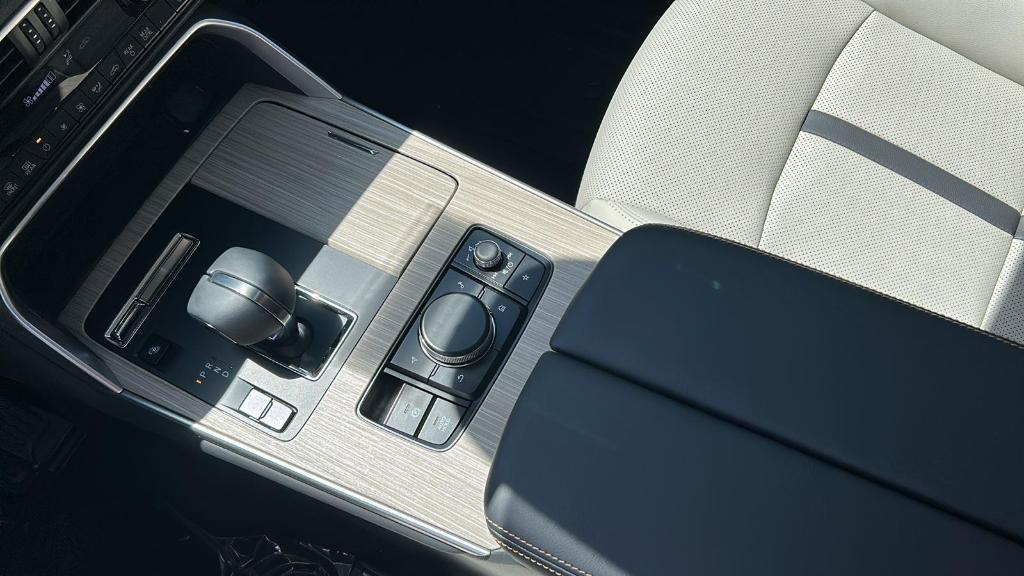 new 2025 Mazda CX-90 PHEV car