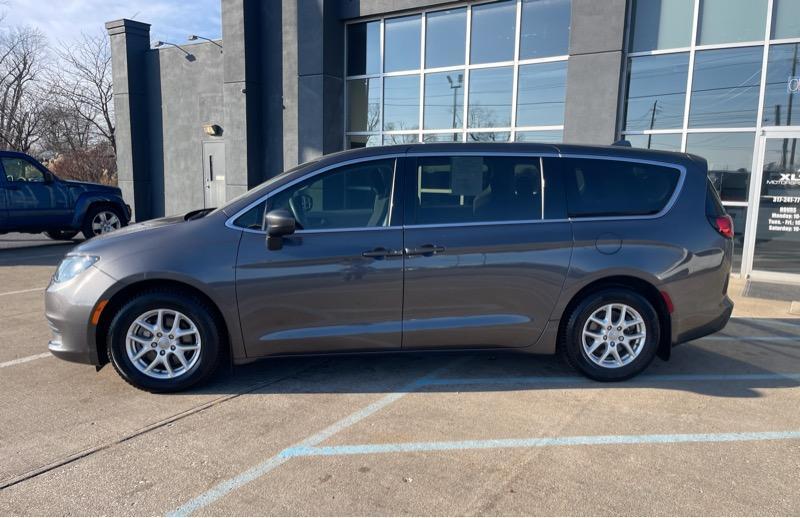 used 2017 Chrysler Pacifica car, priced at $14,950