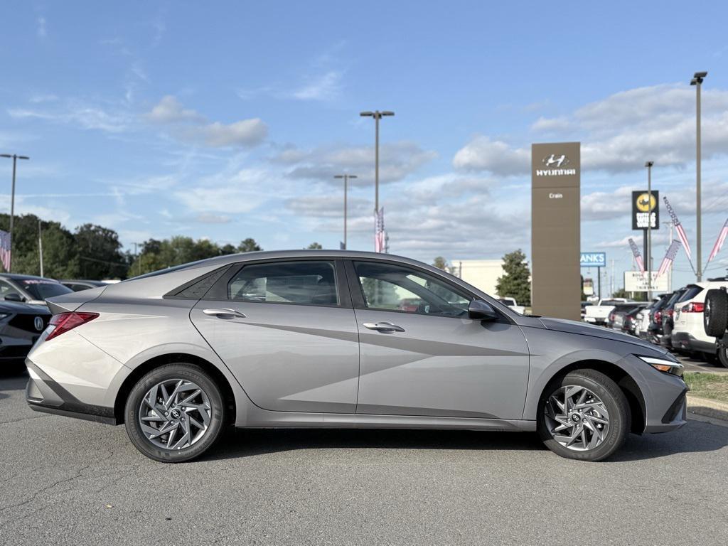 new 2025 Hyundai ELANTRA HEV car, priced at $23,941