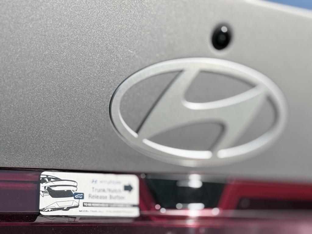 new 2025 Hyundai ELANTRA HEV car, priced at $23,941
