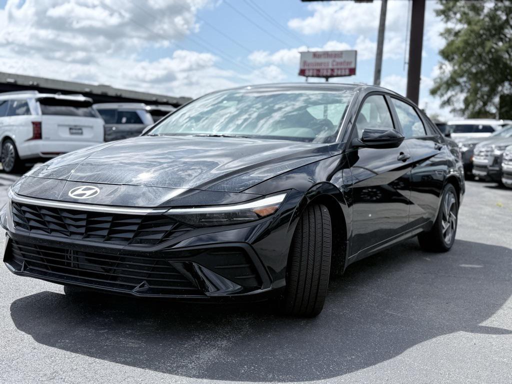 new 2025 Hyundai ELANTRA HEV car, priced at $26,083